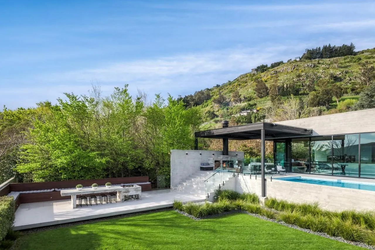 Bridle Path Retreat - Christchurch Holiday Homes