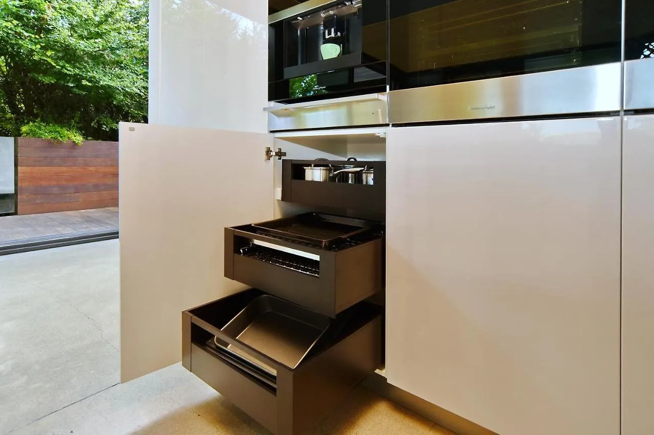 Bridle Path Retreat - Christchurch Holiday Homes