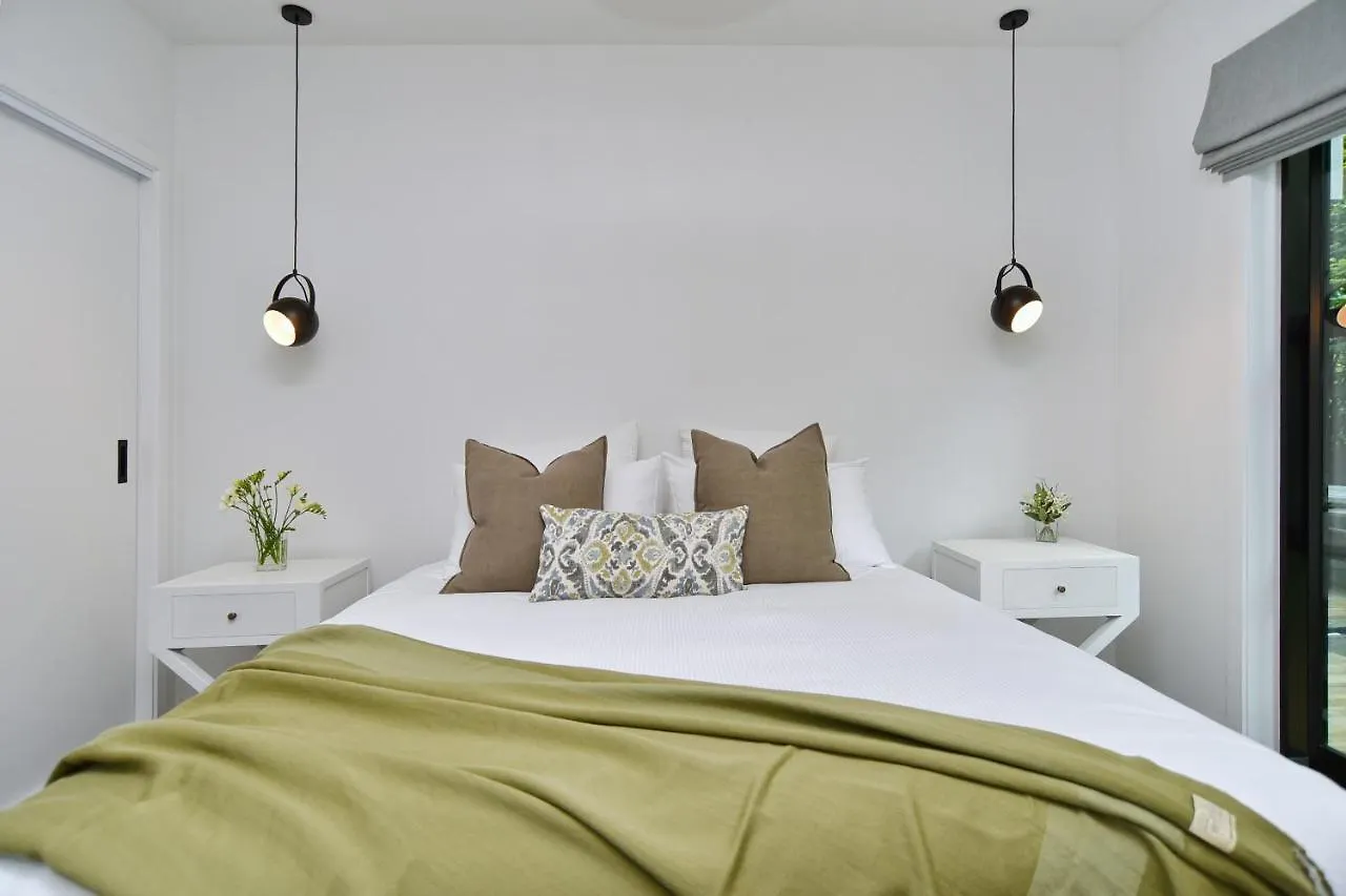 Bridle Path Retreat - Christchurch Holiday Homes